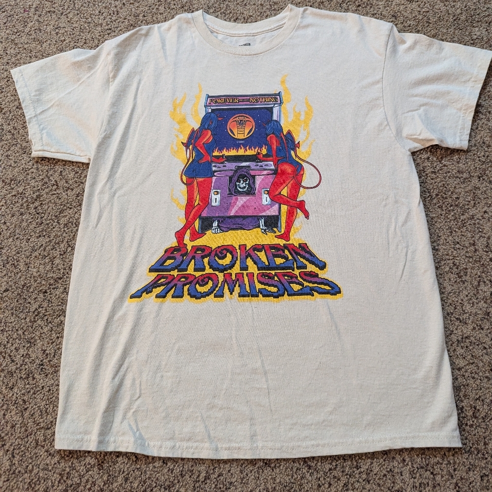 Broken Promises 2 Player Unisex Tee - Picture 6 of 8
